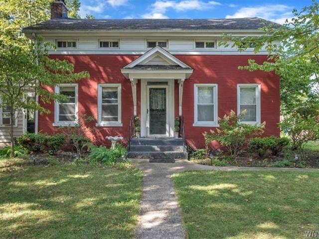 House for sale in Niagara, New York