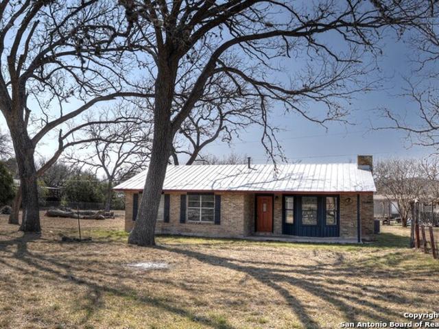 House for sale in Leakey