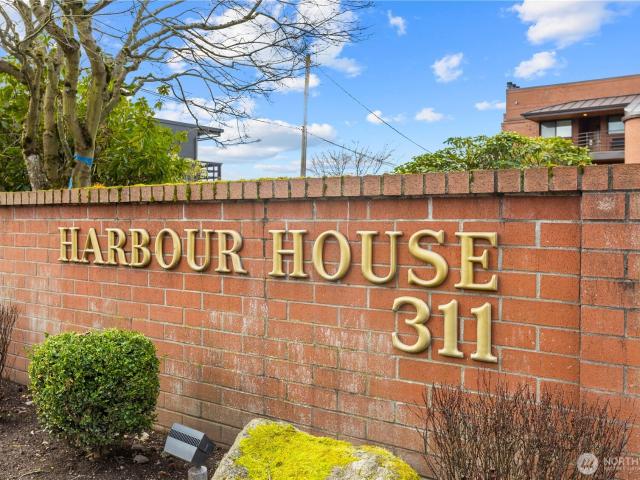 Condo for sale in Kirkland, Washington