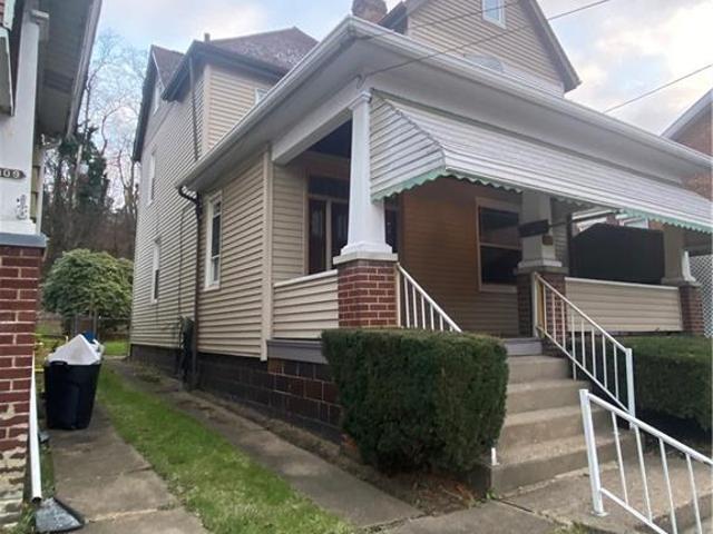 House for sale in Elizabeth, Pennsylvania