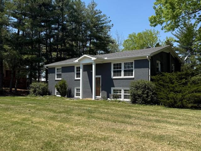 House for sale in Adolphus, Kentucky