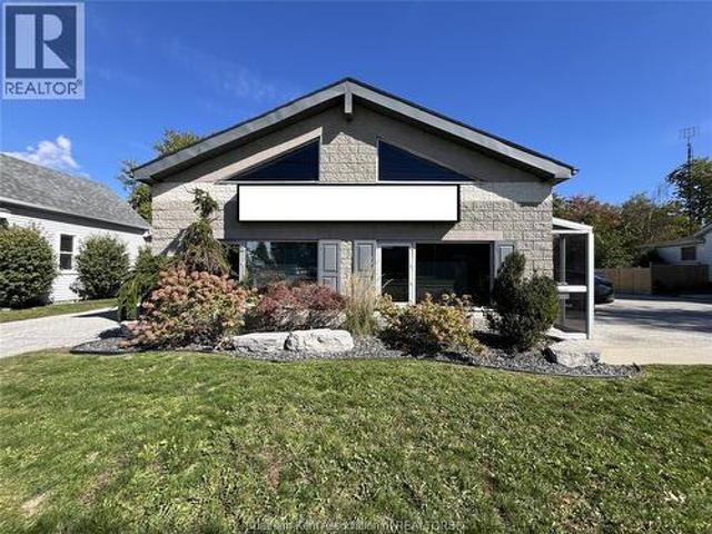 Commercial for rent in Chatham, Southwestern Ontario