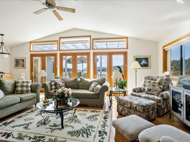House for sale in Sagle