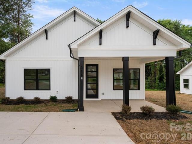 House for sale in Stanley, North Carolina