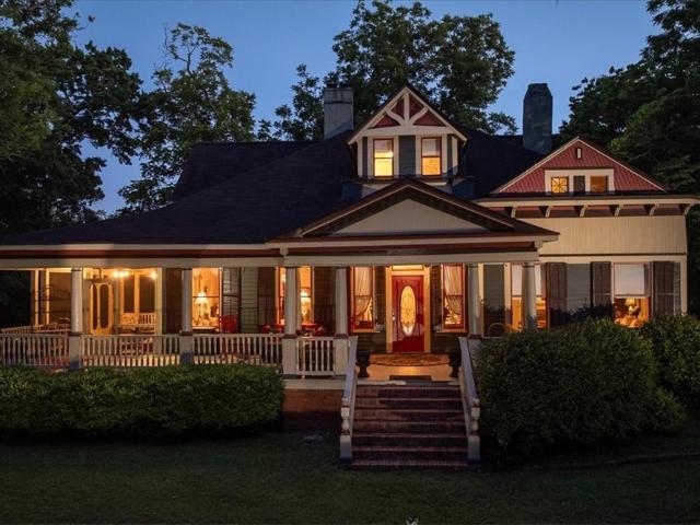 House for sale in Carlton, Georgia