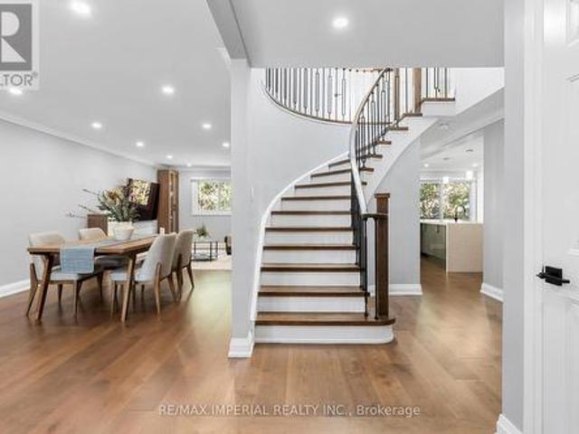 House for sale in Mississauga, Ontario
