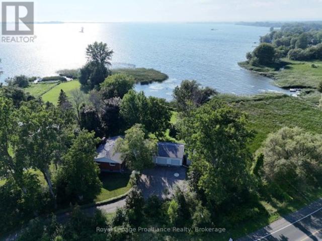 House for sale in Ontario