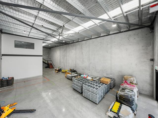 Warehouse for rent in Toombul, Queensland