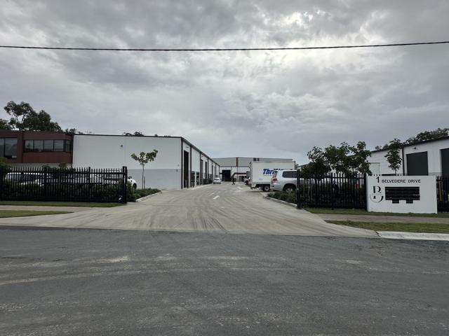 Warehouse for rent in Toombul, Queensland