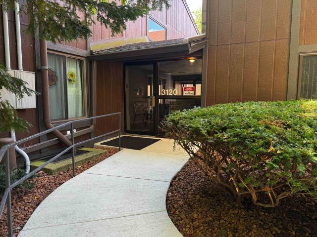 Condo for sale in Middleton, Wisconsin