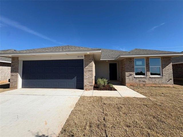 House for sale in Harrah, Oklahoma