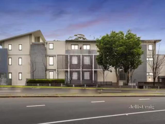 Apartment for rent in Box Hill