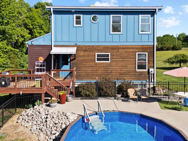 House for sale in Bloomfield, Kentucky