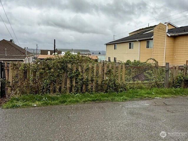 Land for sale in Everett, Snohomish County
