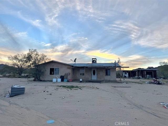 House for sale in Landers, California