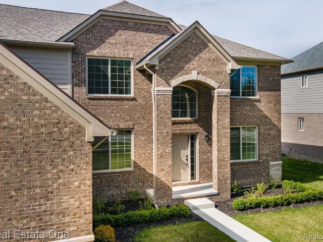House for sale in Madison Heights