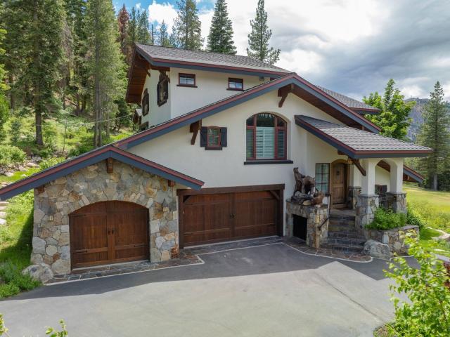 House for sale in Olympic Valley, California