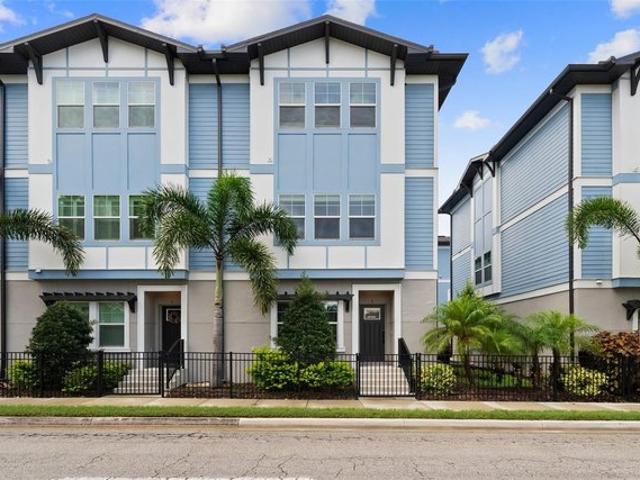 Townhouse for sale in Tampa, Florida
