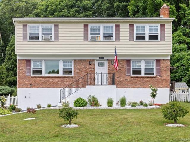 House for sale in Cortlandt Manor, New York