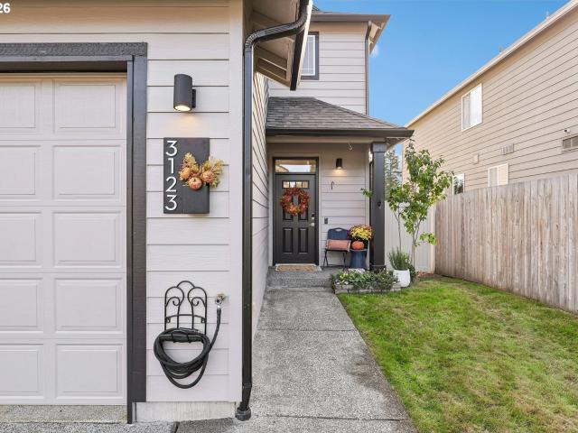 House for sale in Ridgefield, Clark County
