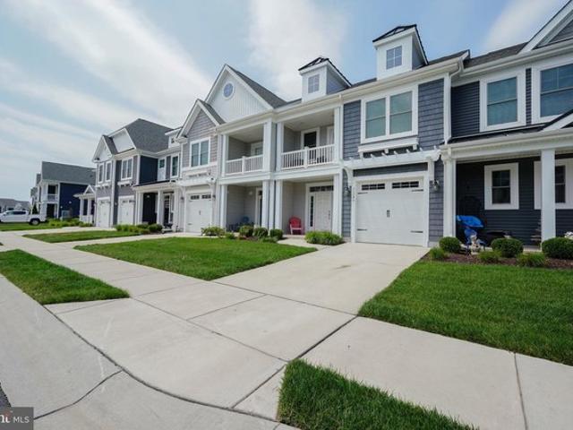Townhouse for sale in Delaware