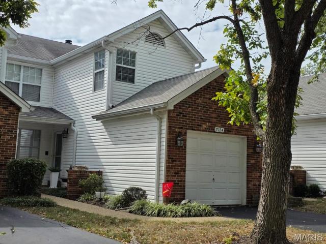 Condo for sale in Maryland Heights, Missouri