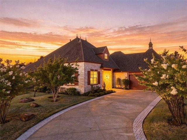 House for sale in Edmond, Oklahoma
