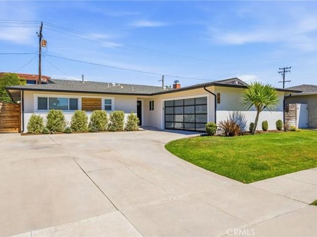House for sale in Costa Mesa, California