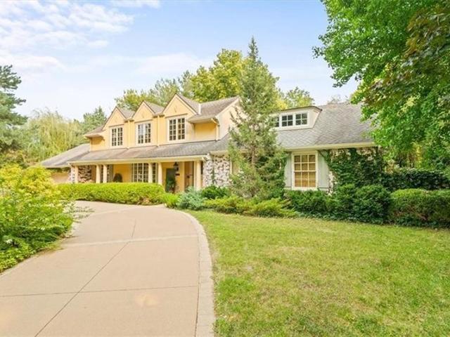 House for sale in Mission Hills, California