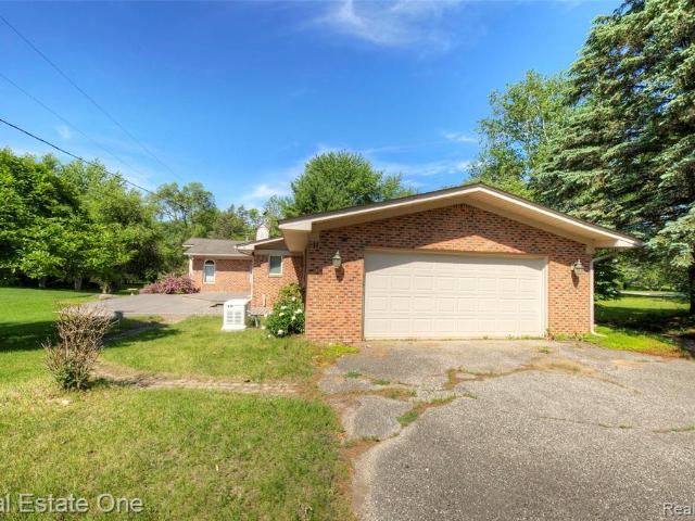 House for sale in New Hudson, Michigan