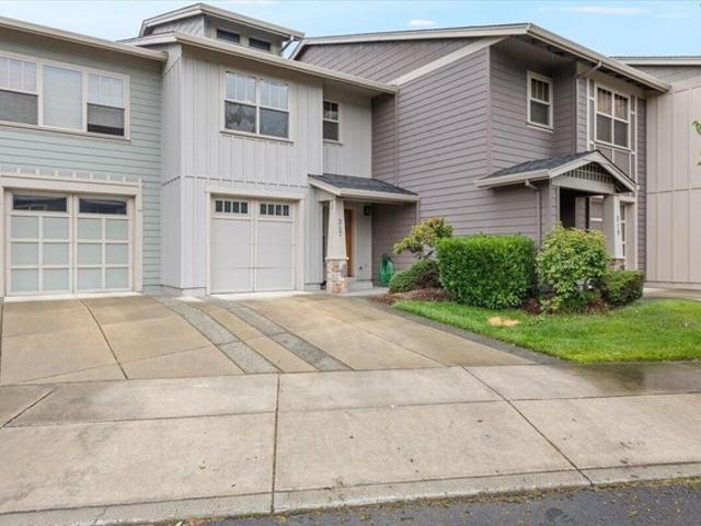 Townhouse for sale in Oregonia