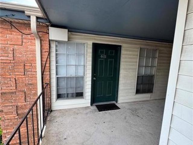 Condo for sale in Metairie, Louisiana
