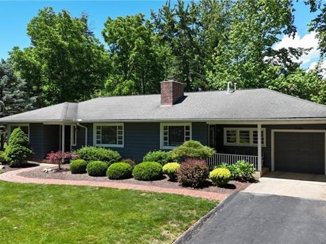 House for sale in Summit, Ohio