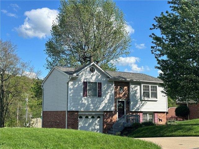 House for sale in Finleyville, Pennsylvania