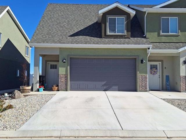 Townhouse for sale in Iron, Utah