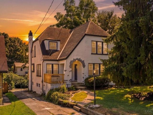 House for sale in Roselawn, Ohio