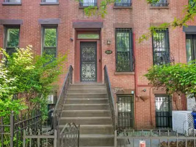 House for rent in Ridgewood
