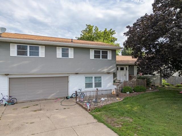 House for sale in Camanche, Iowa
