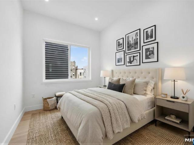 Condo for sale in Hudson, New Jersey