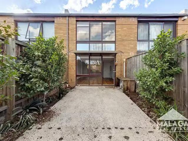 Apartment for rent in Albion