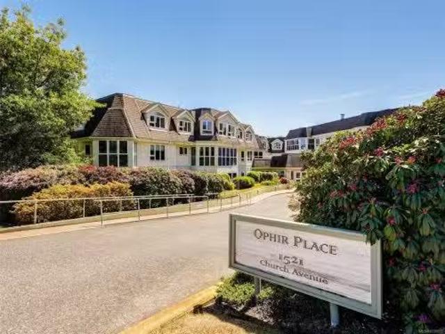 Condo for sale in Saanich, British Columbia