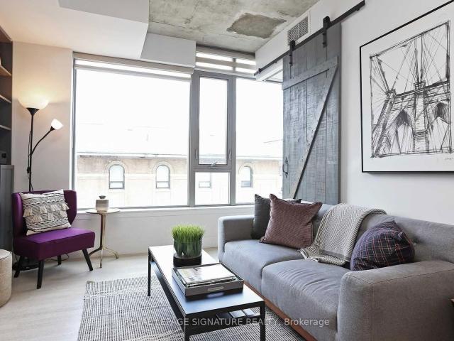 Condo for rent in Toronto, Golden Horseshoe