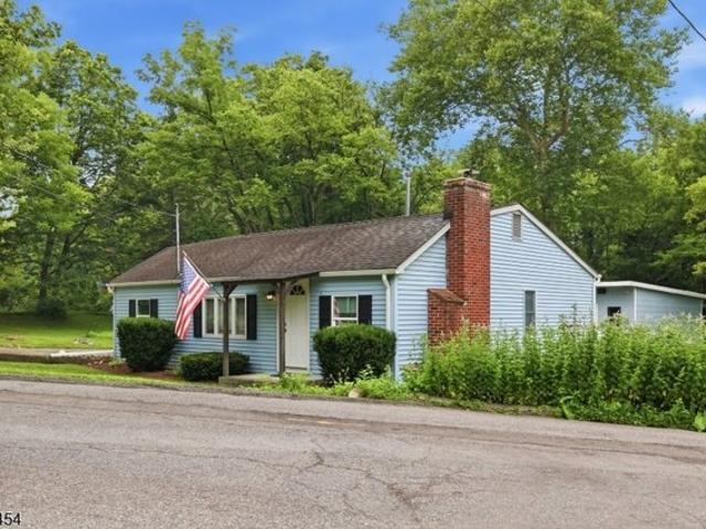 House for sale in Belvidere, New Jersey