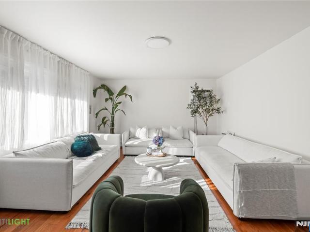 Property for sale in Palisades Park, New Jersey