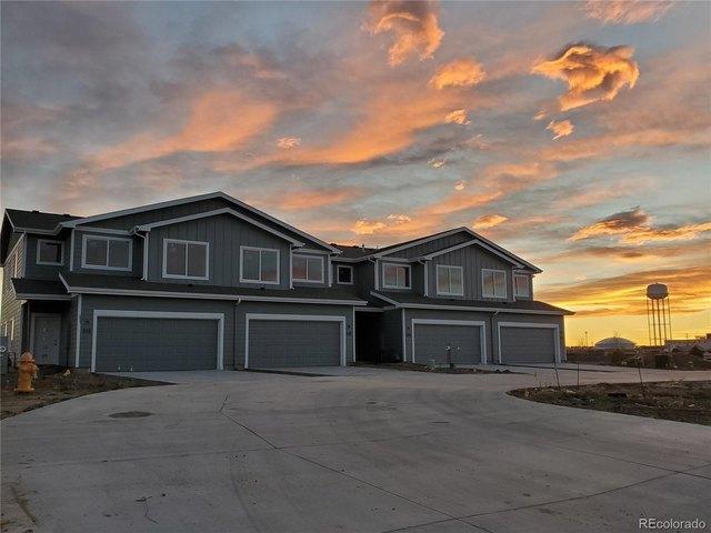 Townhouse for sale in Bennett, Adams County