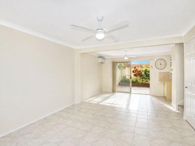 Townhouse for rent in Fernbrook, Queensland