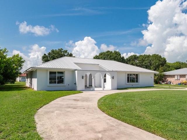 House for sale in Clewiston, Florida