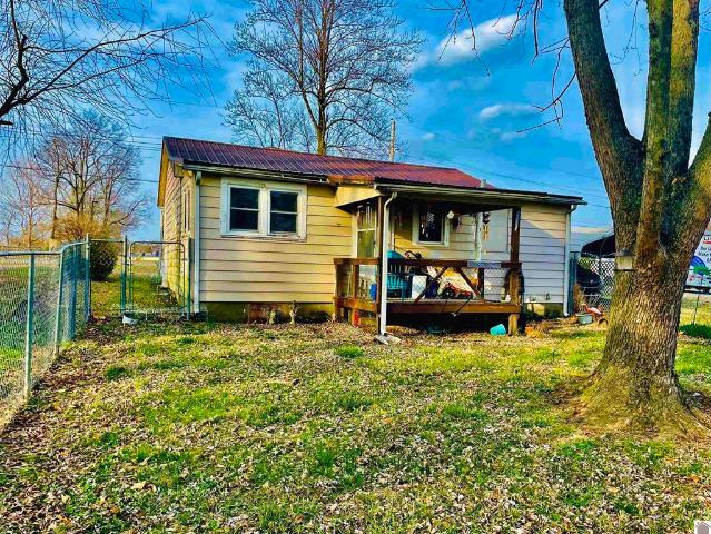 House for sale in Mayfield, Kentucky