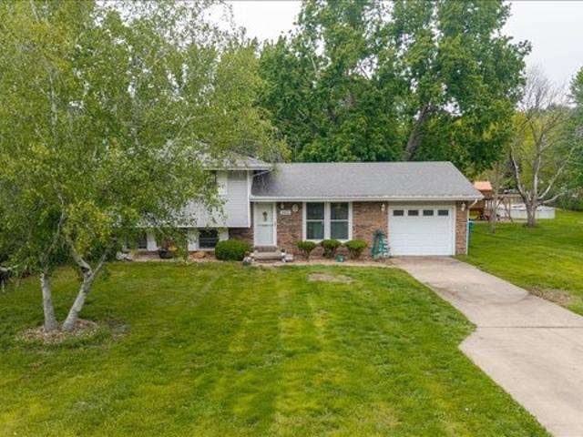 House for sale in Mclean, Illinois