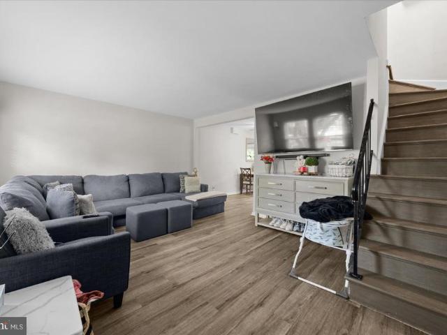 Condo for sale in Pembrooke, Sterling